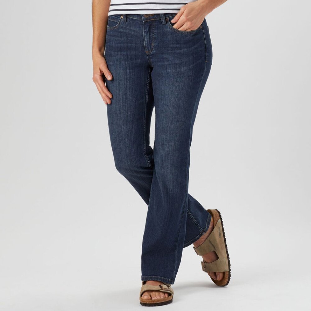 Duluth Trading Co. Women’s Straight Leg Jeans Size 14 – Classic Mid Rise Stretch